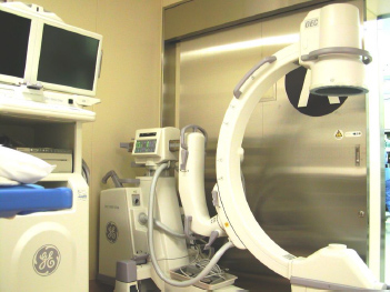 移動型汎用X 線透視診断装置 